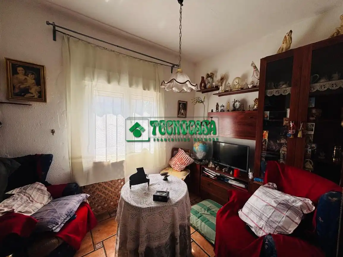 Casa amb jardí en venda a Casarrubios del Monte pueblo, imagen 4