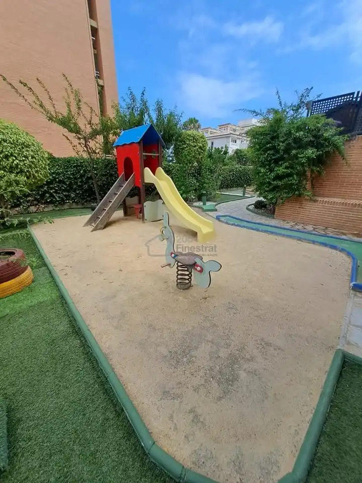 Parking de Ático en venta en Villajoyosa / La Vila Joiosa con Aire acondicionado, Terraza y Piscina comunitaria