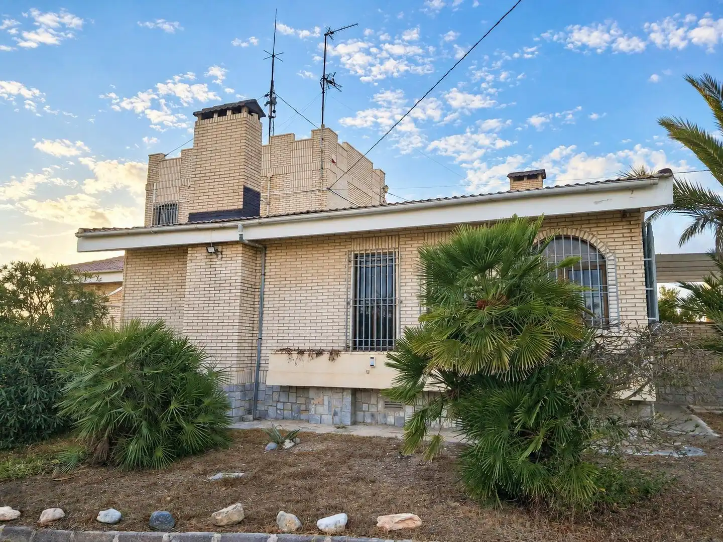 Chalet con terraza en venta en TORRE RUBIA - DS PERIN, imagen 2