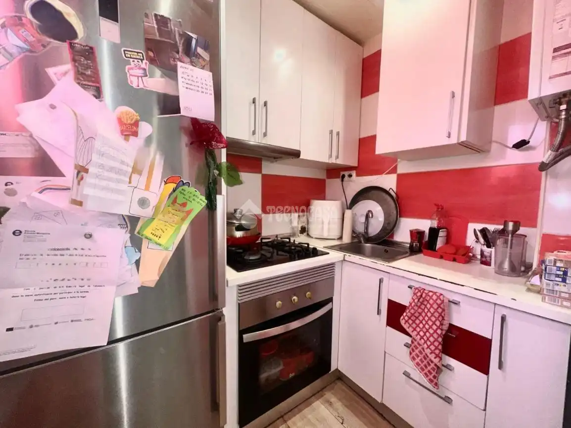 Cocina de Piso en venta en Barcelona con Aire acondicionado