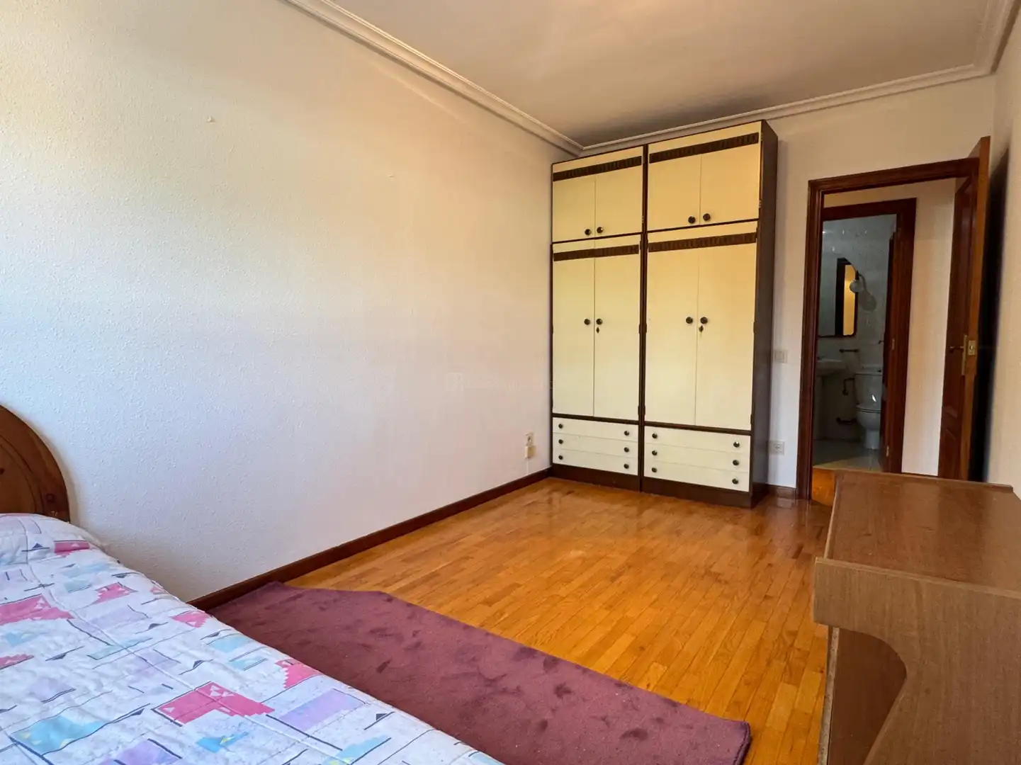 Bedroom of Flat for sale in  Logroño  with Heating, Parquet flooring and Storage room