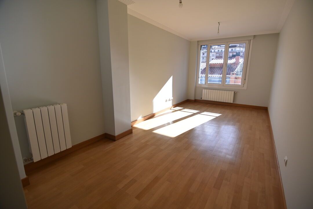 Dúplex en venda a Toribio Etxebarria Kalea