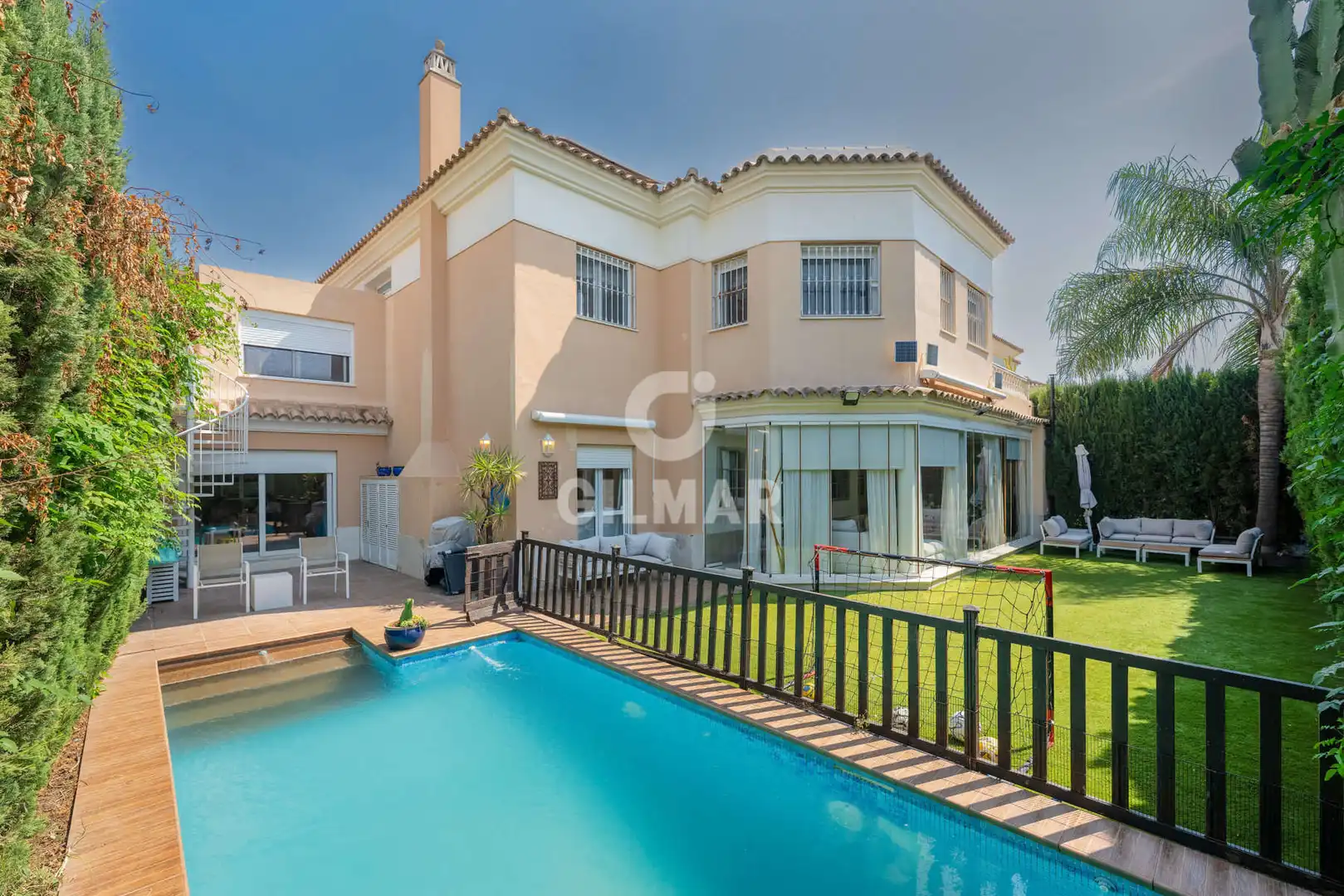 Exterior view of Houses for sale in Montequinto  with Heating, Private garden and Swimming Pool