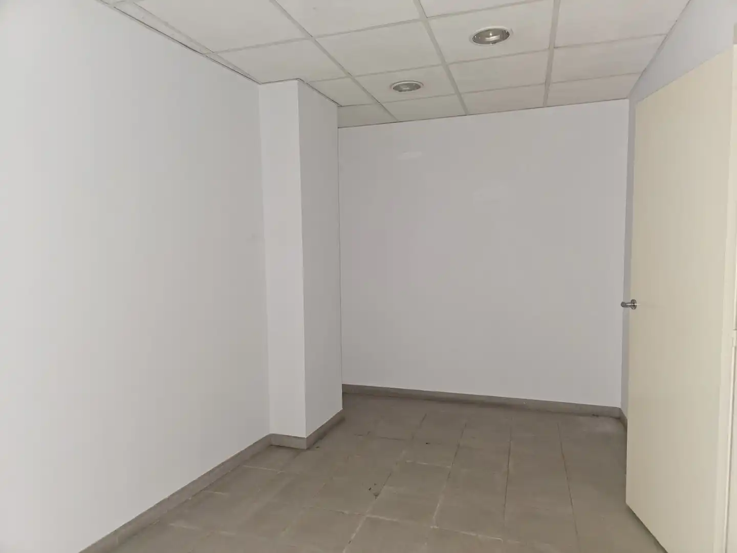 Local comercial en venda a Corts Catalanes, imagen 8