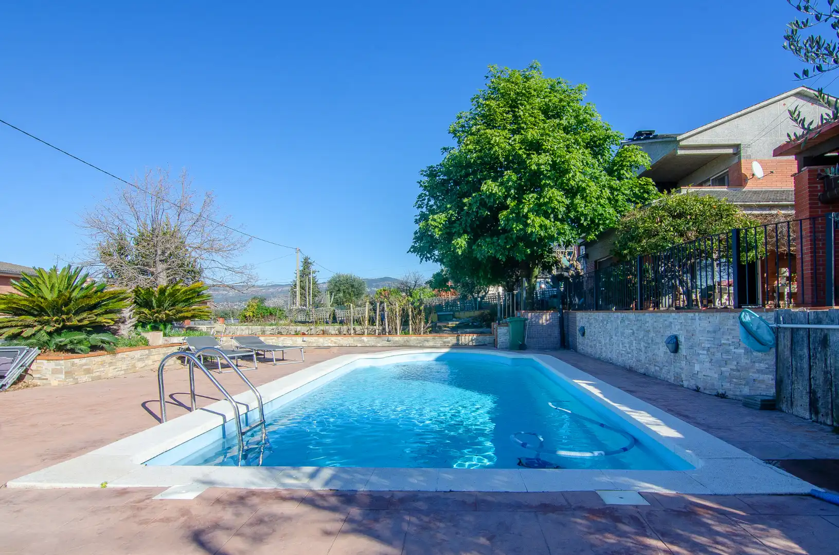 Swimming pool of Houses for sale in Santa Eulàlia de Ronçana  with Air Conditioner, Private garden and Terrace
