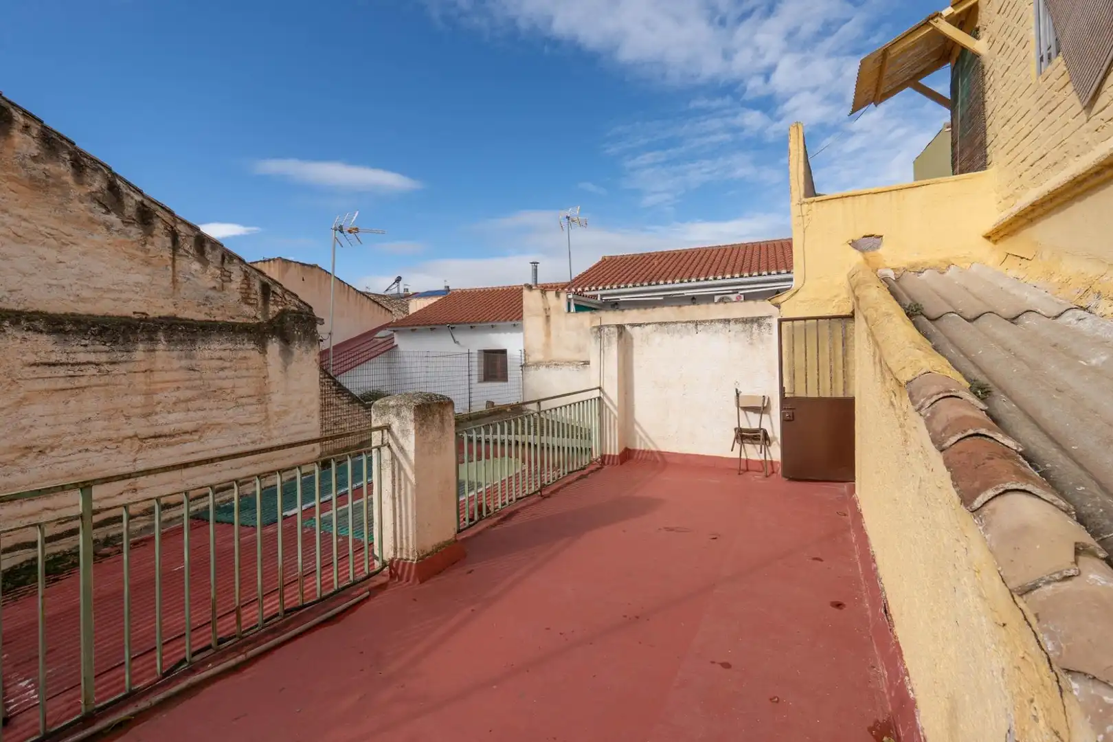 Außenansicht von Residential zum Verkauf in Armilla