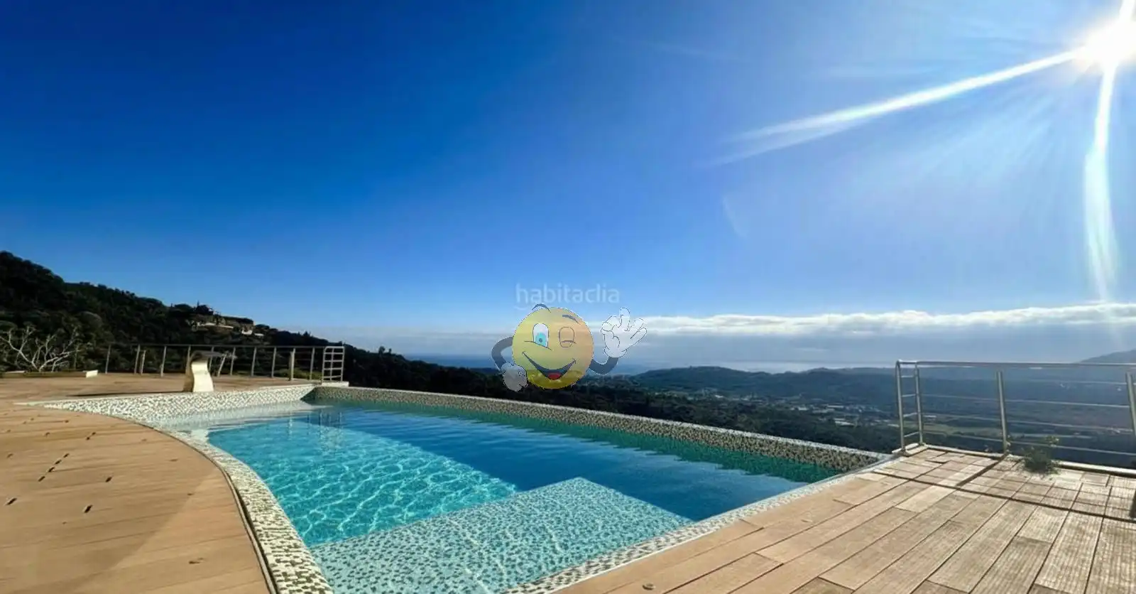 Schwimmbecken von Haus oder Chalet zum Verkauf in Castell d'Aro, Platja d'Aro i s'Agaró mit Klimaanlage, Heizung und Privatgarten