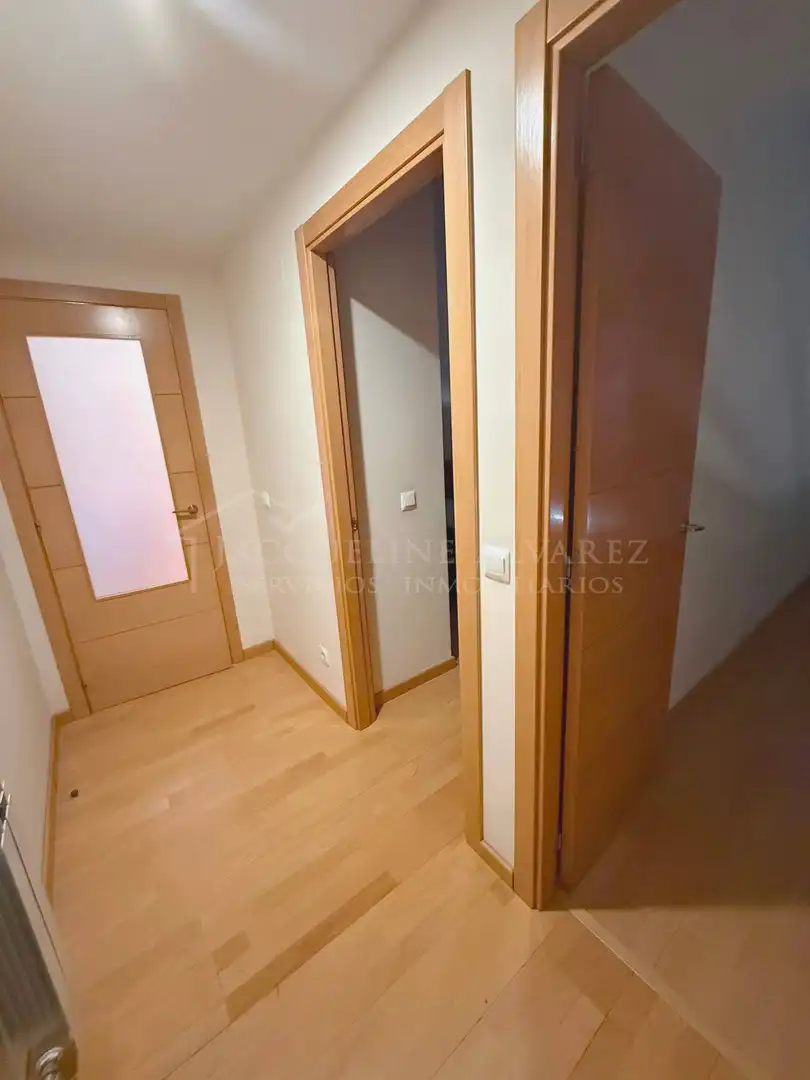 Flat for sale in Móstoles  with Air Conditioner, Heating and Furnished