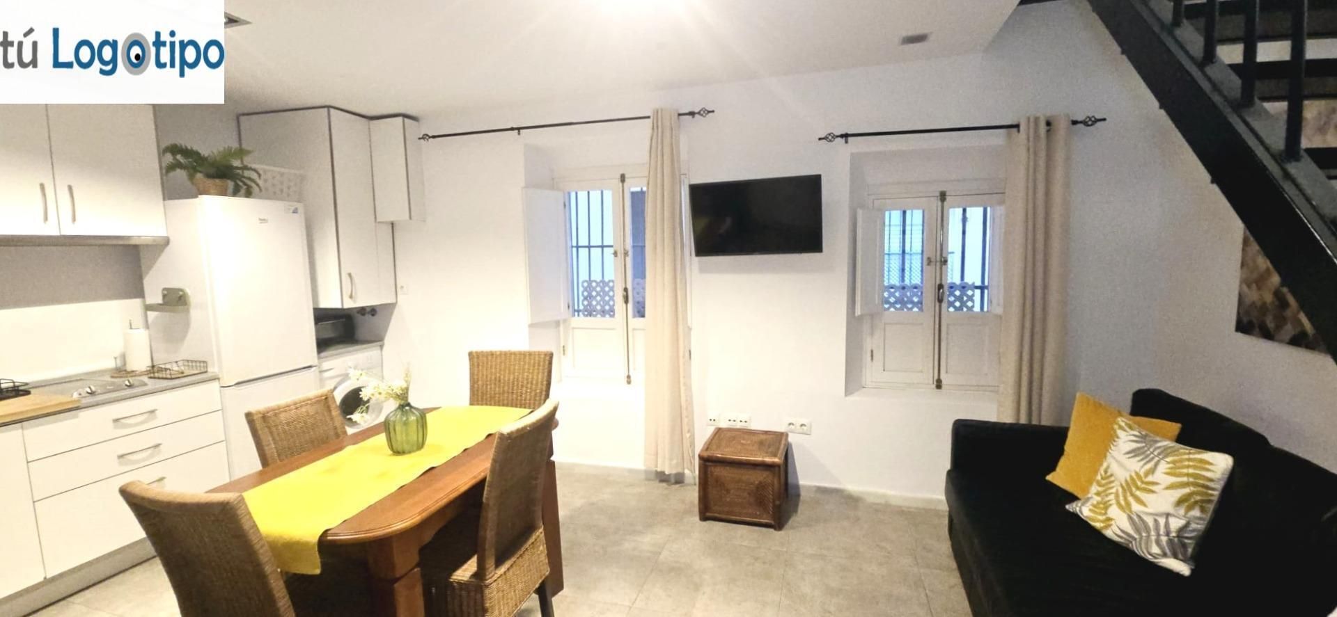 Living room of Duplex for sale in  Cádiz Capital  with Air Conditioner and Balcony