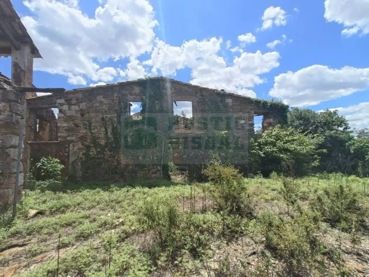 Country house zum Verkauf in Girona