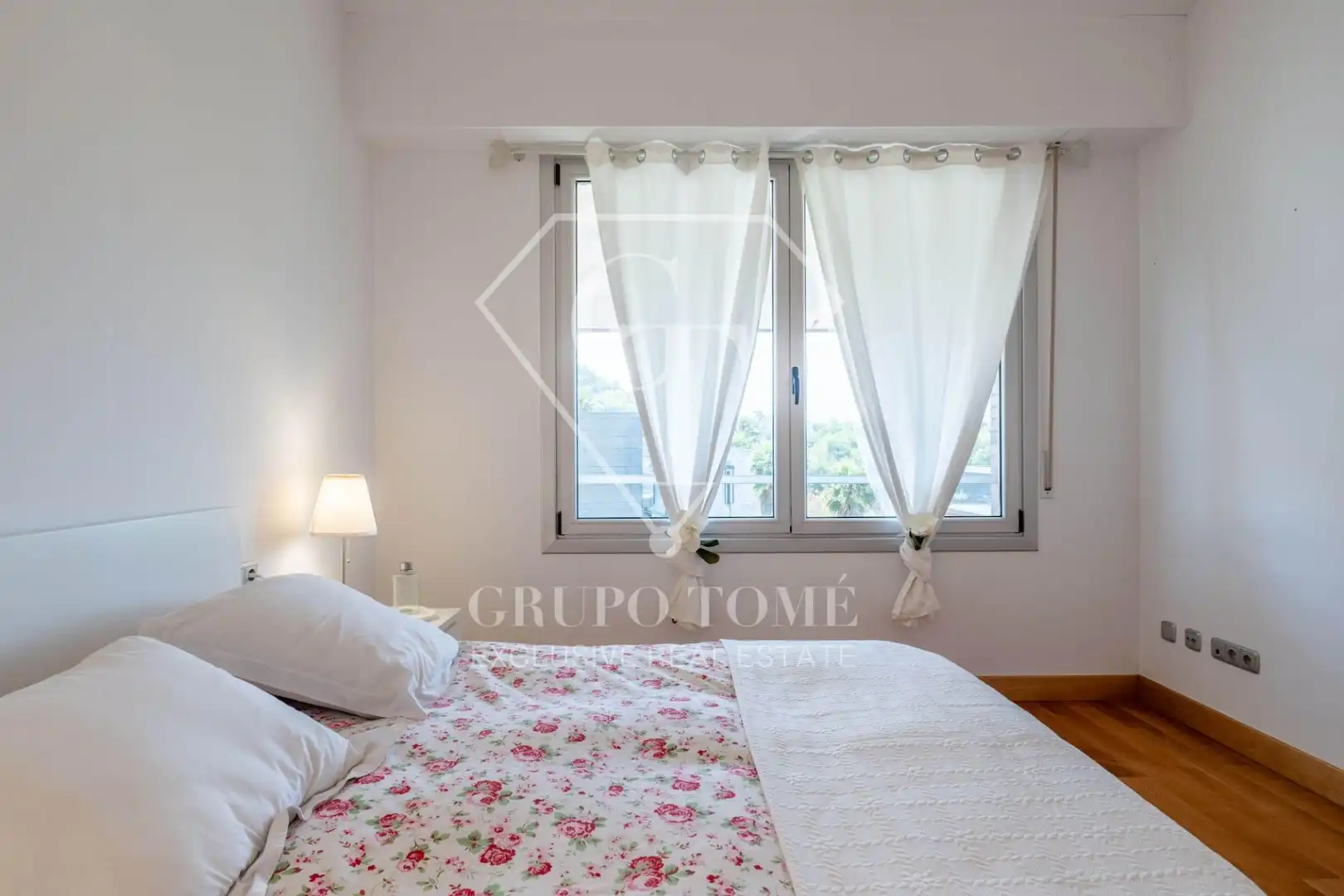 Schlafzimmer von Einfamilien-Reihenhaus zum Verkauf in Donostia - San Sebastián  mit Heizung, Privatgarten und Terrasse