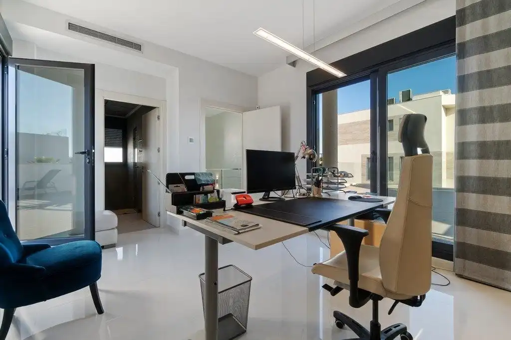 Villa mit Terrasse zum Verkauf in Calle Juan Marsé, imagen 19