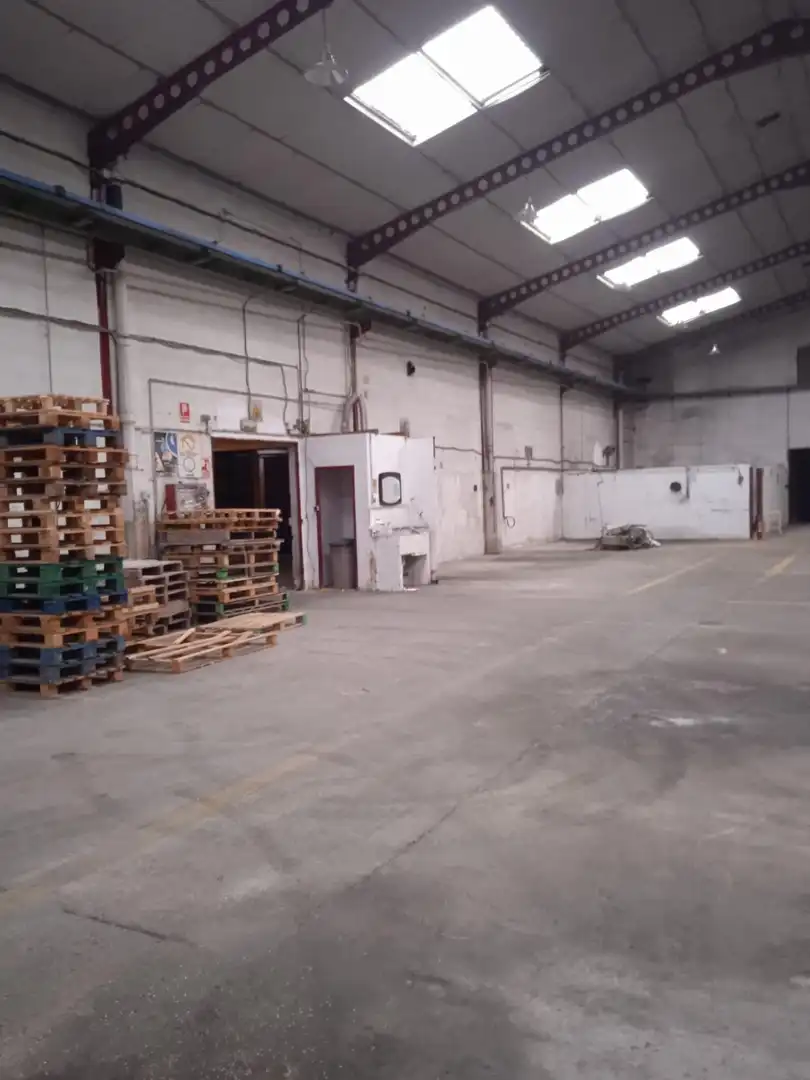 Industrial building to rent in Fuente del Jarro, imagen 4