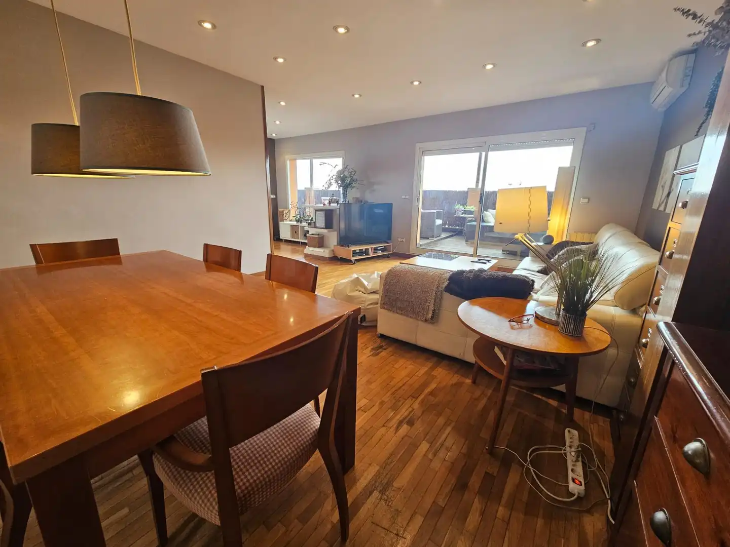 Sala de estar de Ático en venta en Vilafranca del Penedès con Calefacción, Terraza y Trastero