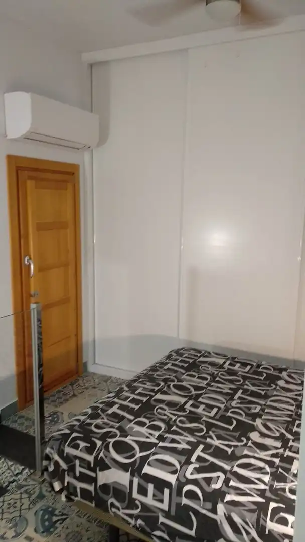Einfamilien-Reihenhaus zur Miete in Casco Antiguo
