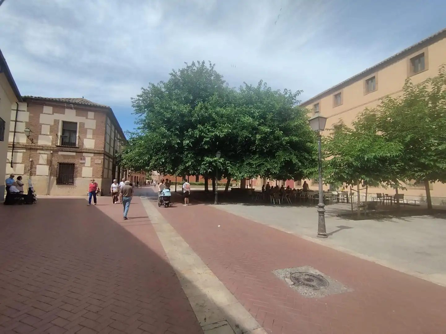 Vista exterior de Piso de alquiler en Alcalá de Henares con Aire acondicionado y Calefacción