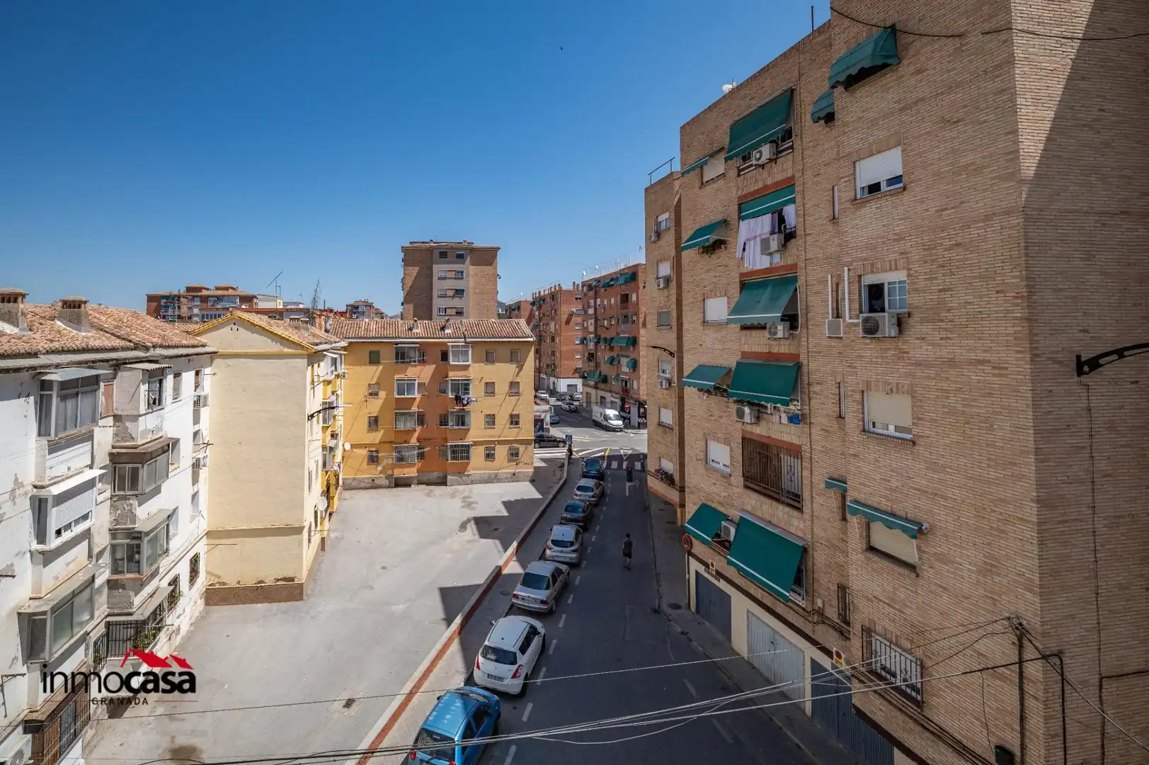 Vista exterior de Piso en venta en Granada con Aire acondicionado, Terraza y Balcón