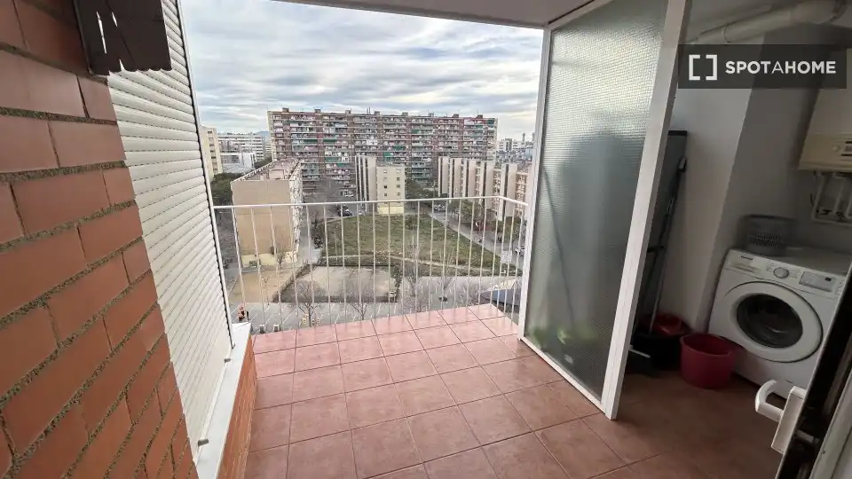 Terrasse von Wohnung zur untervermieten in Sant Adrià de Besòs mit Klimaanlage, Terrasse und Möbliert