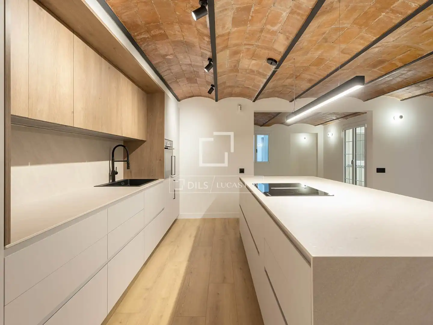 Cuina de Pis en venda en Barcelona amb Aire condicionat, Parquet i Traster