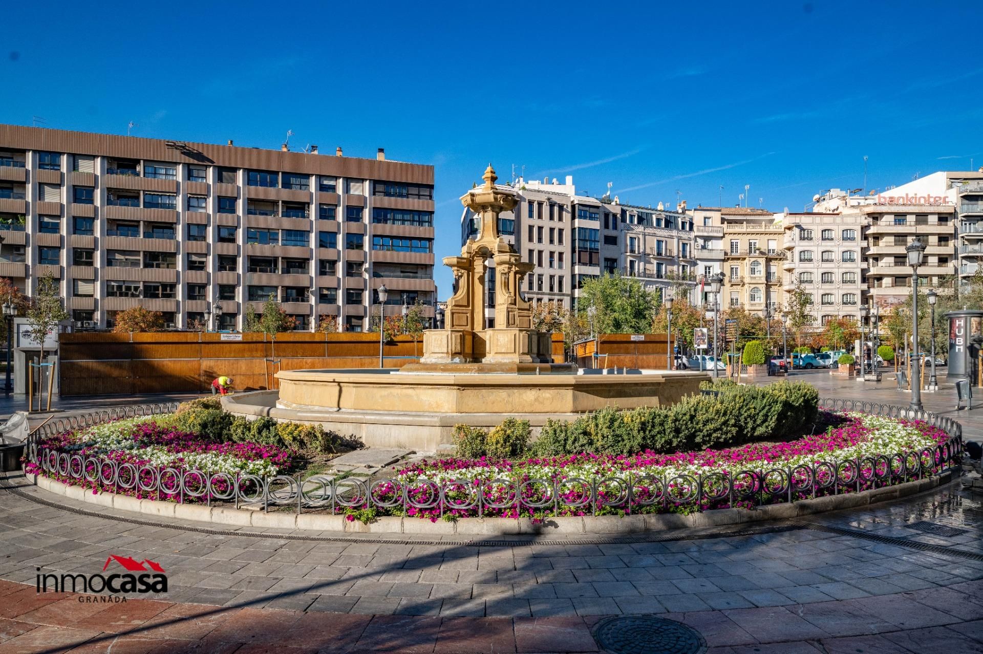 Vista exterior de Pis en venda en  Granada Capital