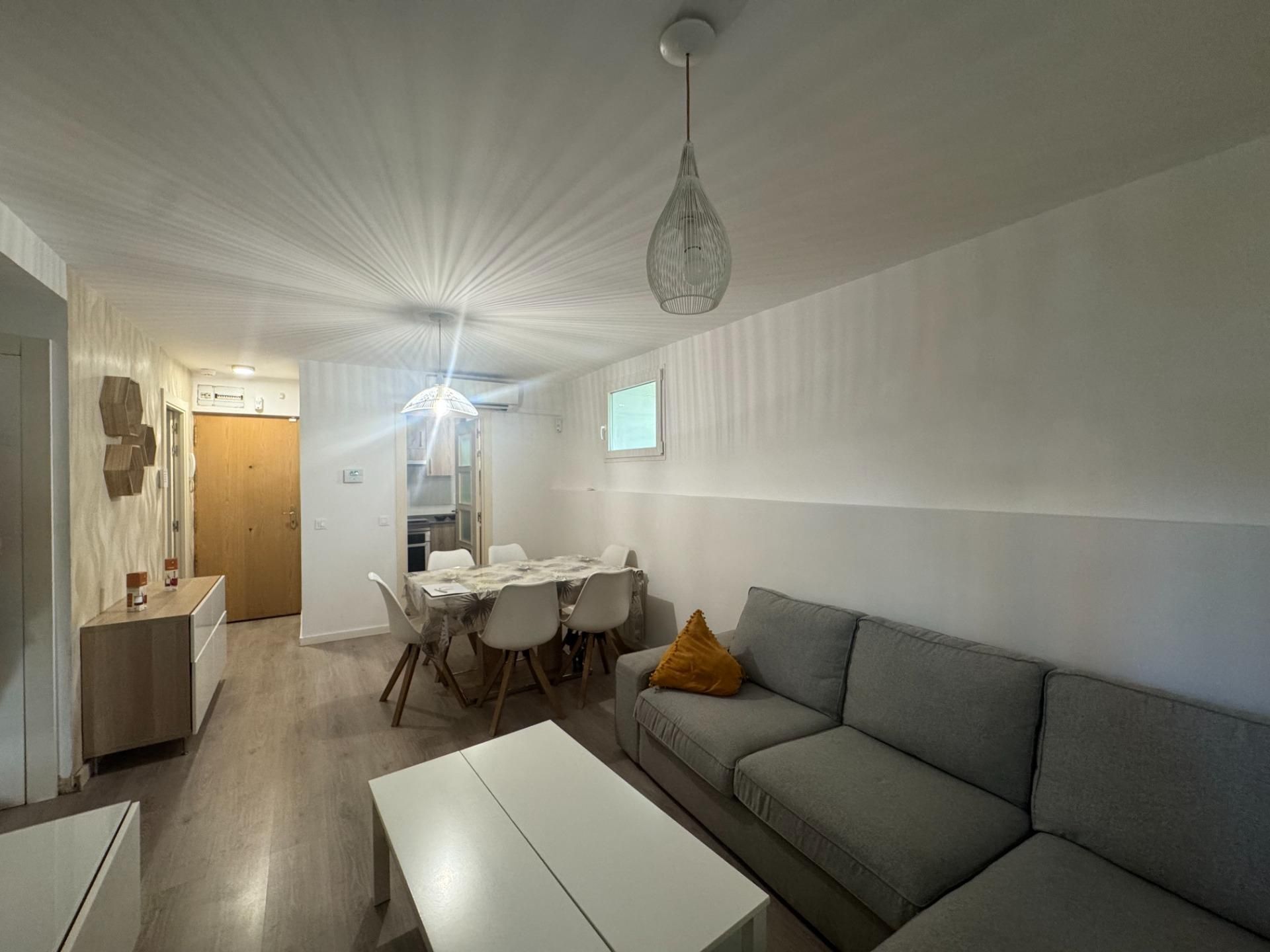 Living room of Flat to rent in  Madrid Capital  with Air Conditioner and Heating