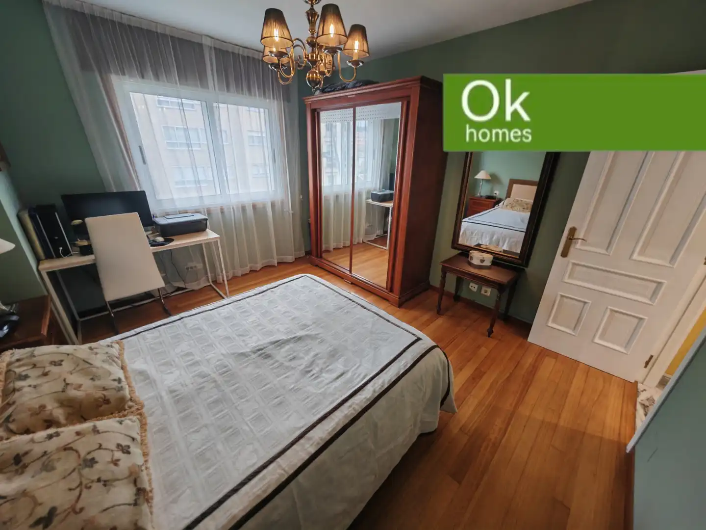 Habitación de Piso en venta en Betanzos con Calefacción, Parquet y Terraza