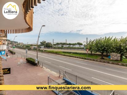 Exterior view of Flat for sale in Arenys de Mar  with Air Conditioner, Parquet flooring and Terrace