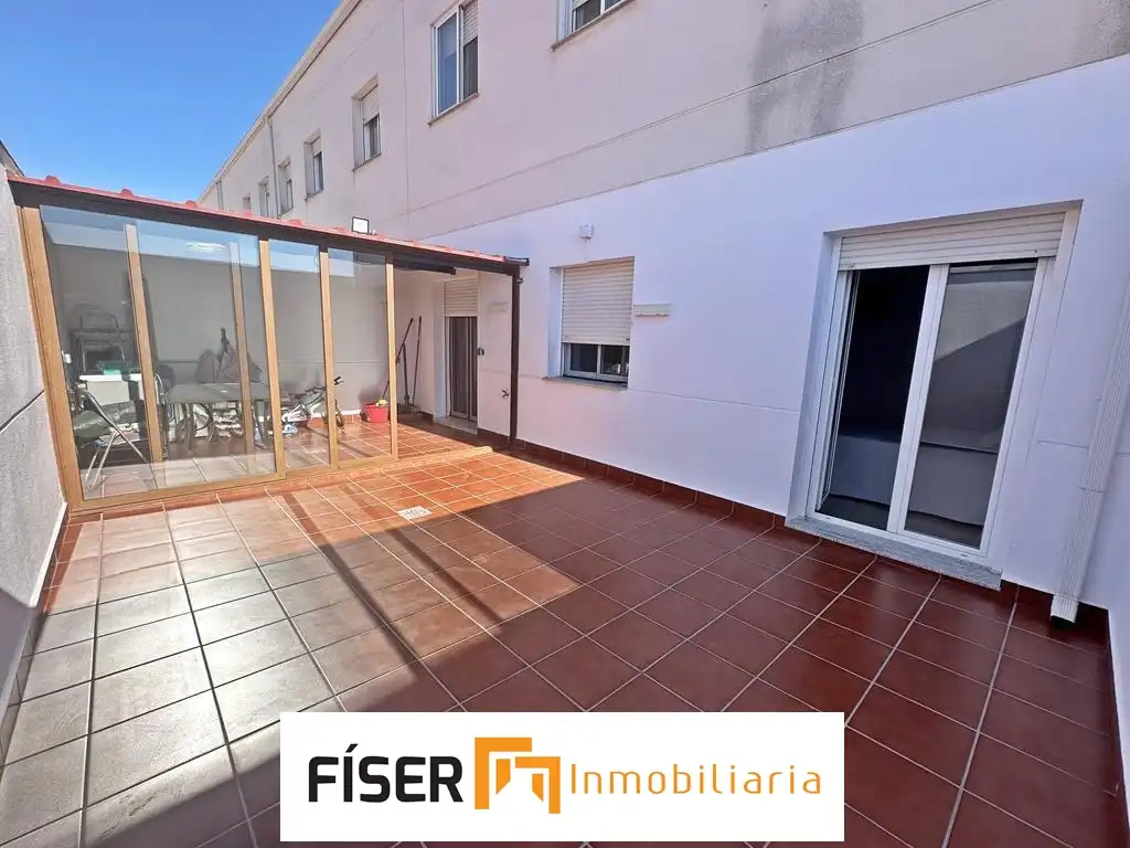 Vista exterior de Piso en venta en Zafra con Aire acondicionado, Calefacción y Terraza