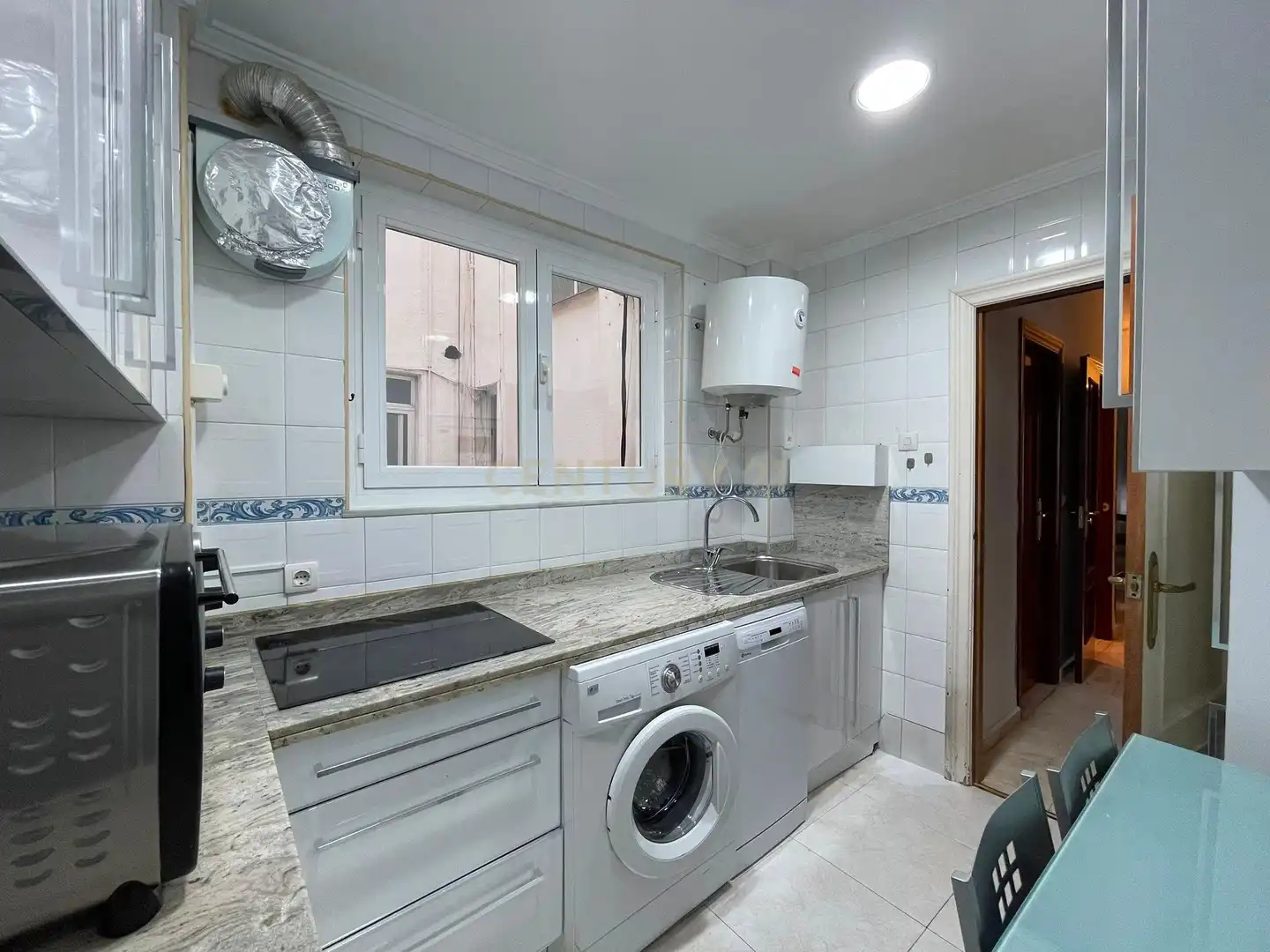 Kitchen of Apartments for rent in Granada  with Air Conditioner, Washing machine and Balcony