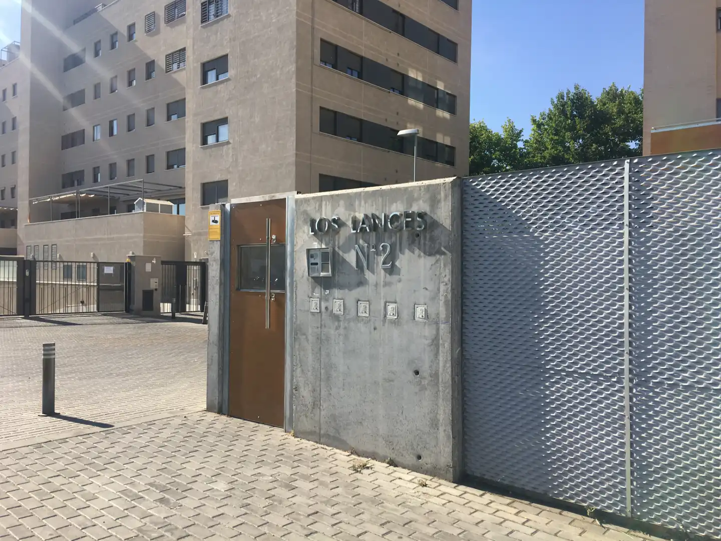 Vista exterior de Garaje en venta en Sevilla