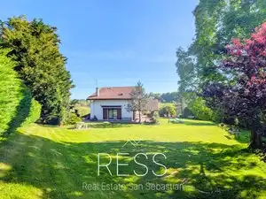 Vista exterior de Casa o chalet en venta en Urrugne con Amueblado