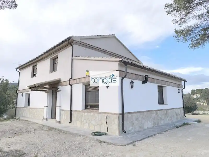 Chalet con piscina en venta en Xàtiva