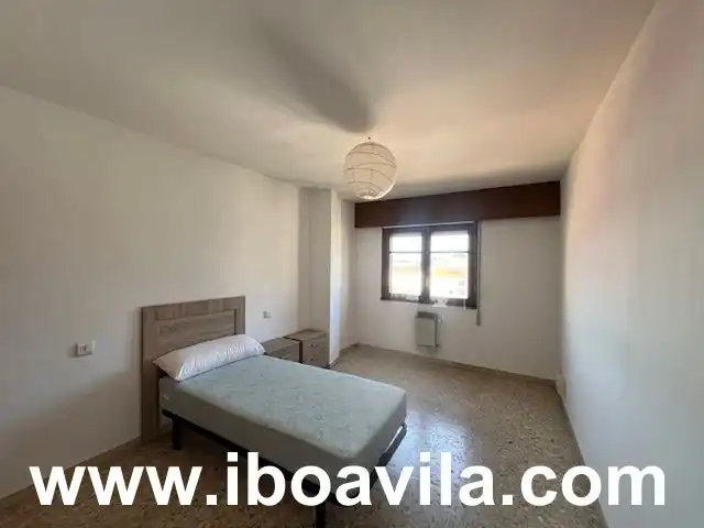 Bedroom of Flat for rent in Pontevedra Capital   with Heating, Furnished and Oven