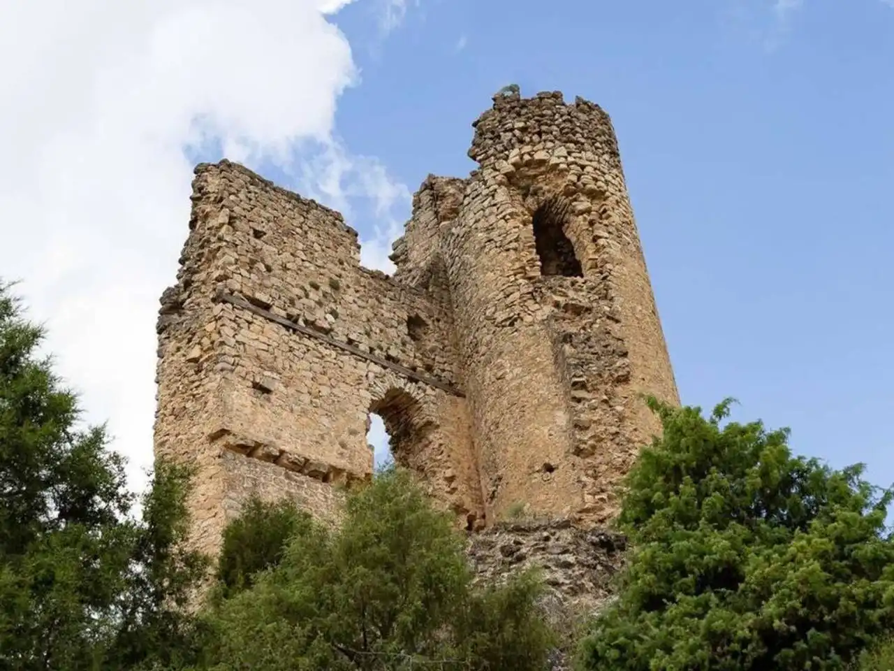 Außenansicht von Gebäude zum Verkauf in Sigüenza