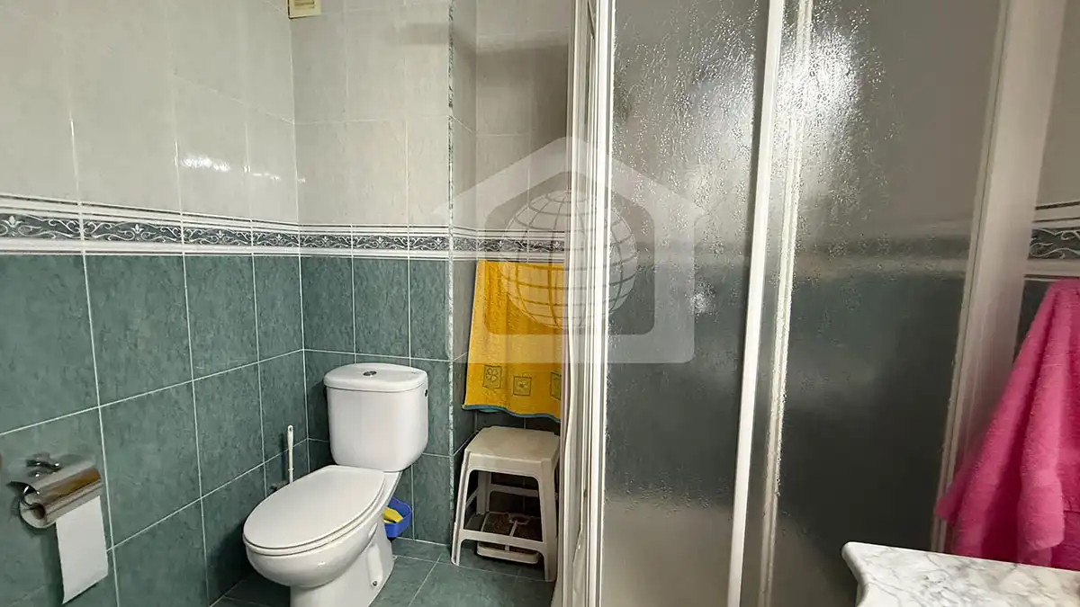 Bathroom of Flat for sale in Málaga  with Terrace and Furnished