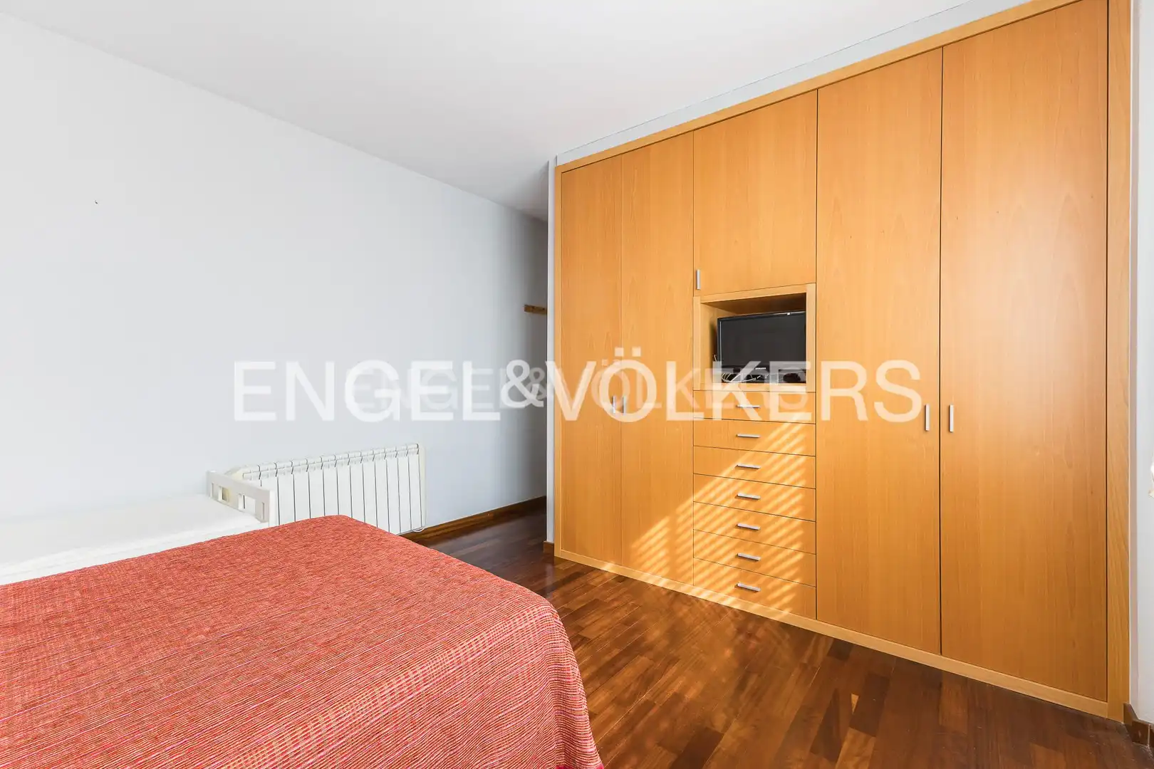 Bedroom of Houses for sale in Sant Boi de Llobregat  with Air Conditioner, Heating and Private garden