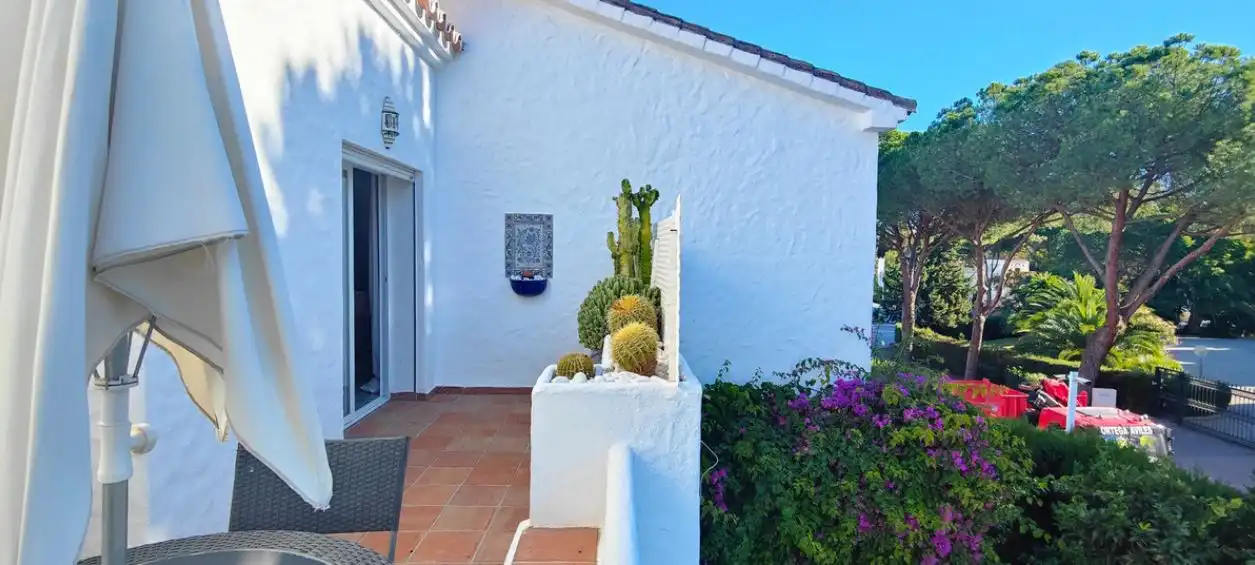 Adossat amb jardí en venda a Nueva Andalucía, imagen 16