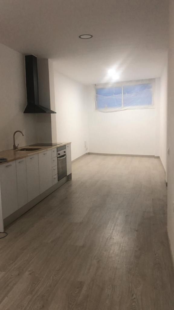 Cuina de Loft de lloguer en Rubí amb Forn