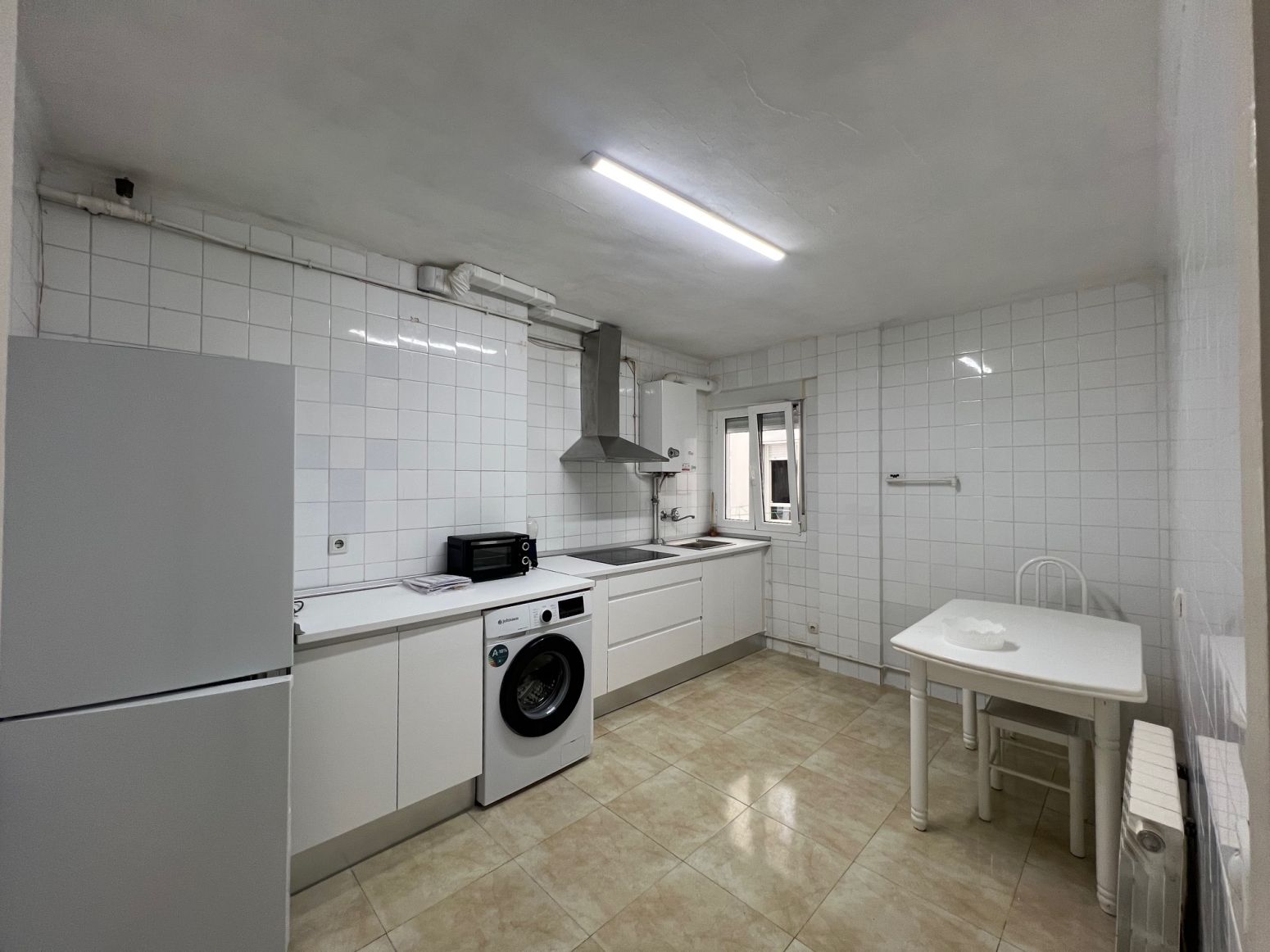 Kitchen of Flat for sale in Burgos Capital  with Heating, Parquet flooring and Storage room
