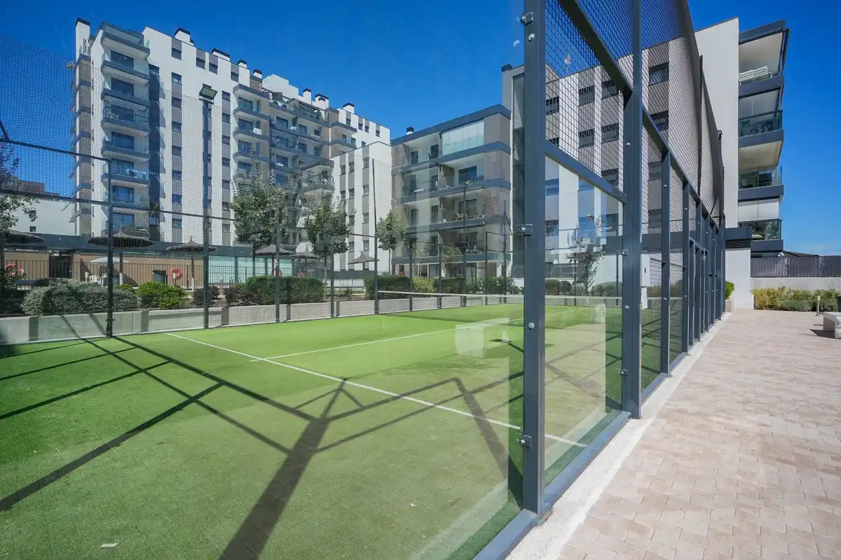Terraza de Ático en venta en Alcalá de Henares con Aire acondicionado, Calefacción y Jardín privado