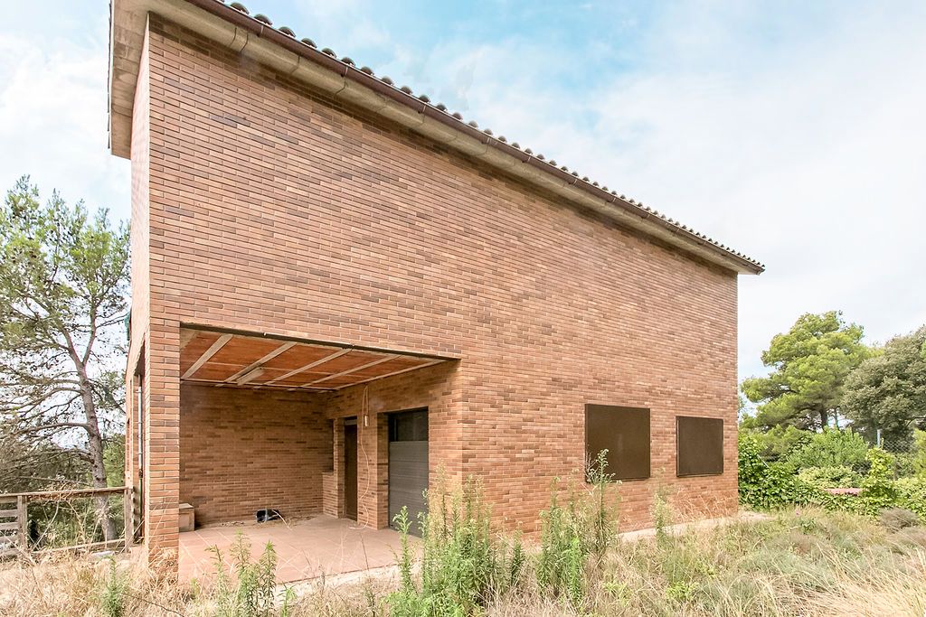 Exterior view of Building for sale in Caldes de Montbui