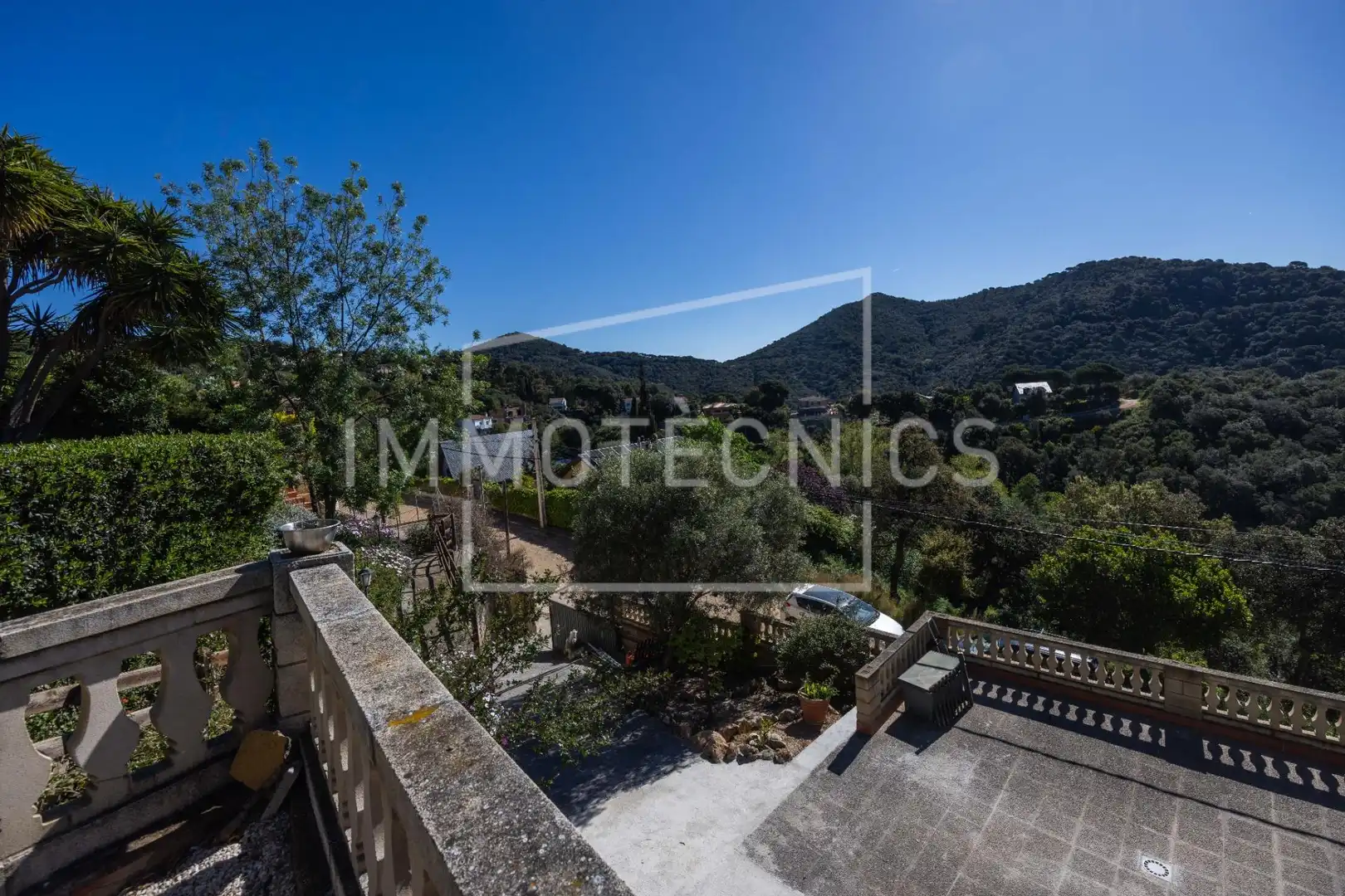Exterior view of Houses for sale in Sant Cebrià de Vallalta