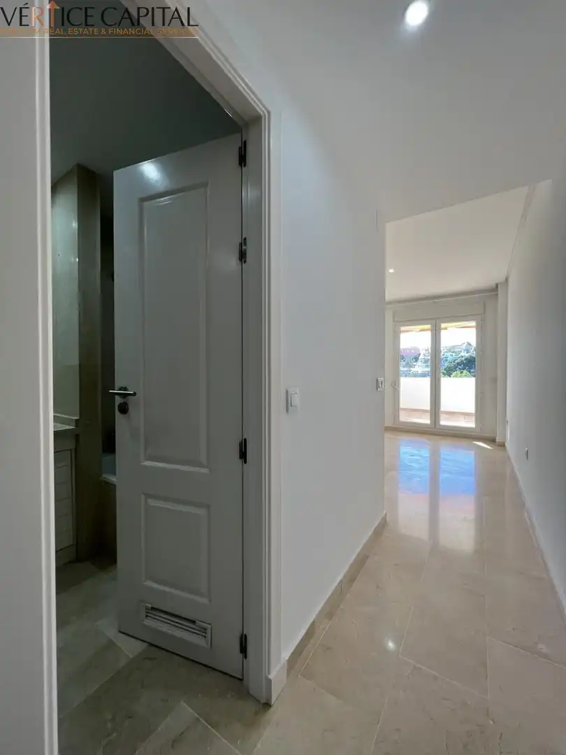 Piso en venta en Benalmádena con Aire acondicionado, Terraza y Alarma