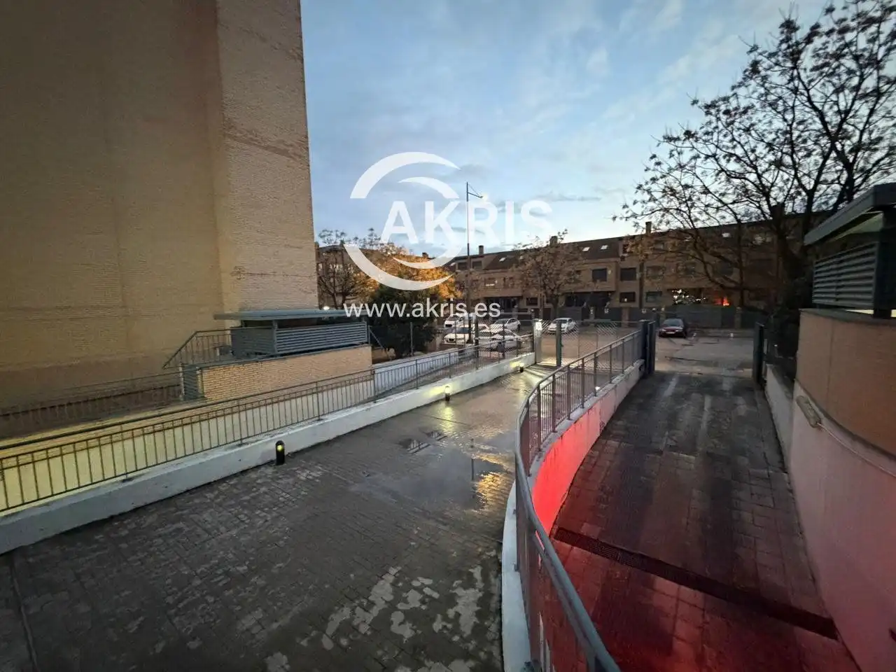 Individual for sale in Calle del Planeta Marte, imagen 4