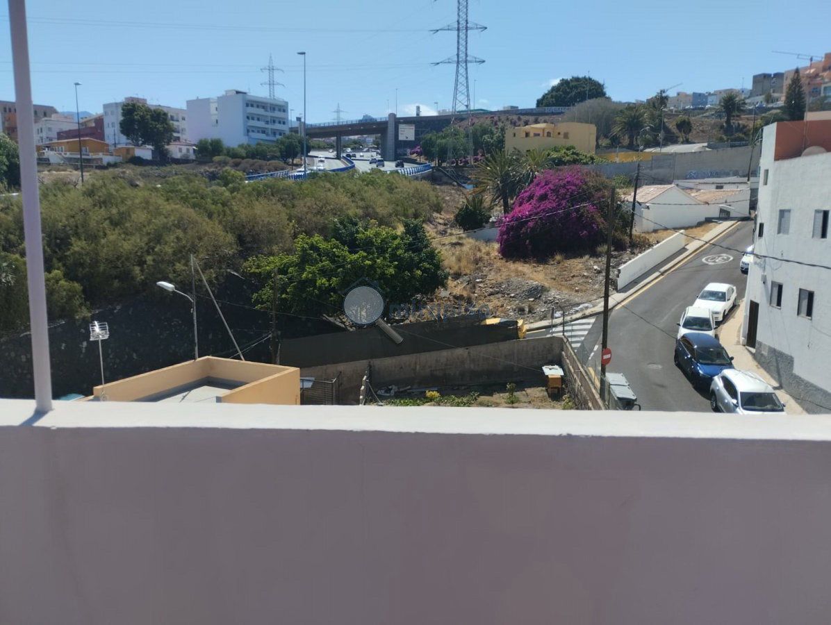 Vista exterior de Pis en venda en  Santa Cruz de Tenerife Capital amb Balcó