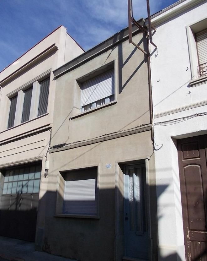 Exterior view of House or chalet for sale in Sabadell