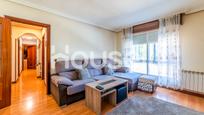 Living room of Flat for sale in Azuqueca de Henares  with Heating, Swimming Pool and Furnished