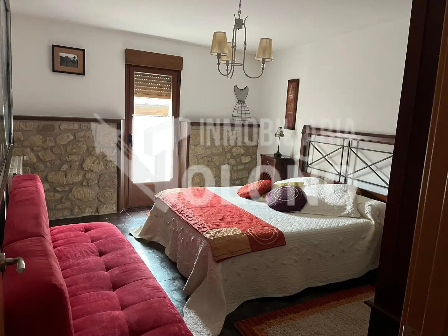 Dormitori de Casa o xalet en venda en Sajazarra amb Calefacció, Terrassa i Forn