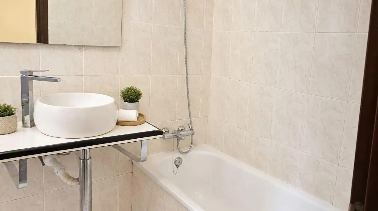Bathroom of Attic for sale in Figueres