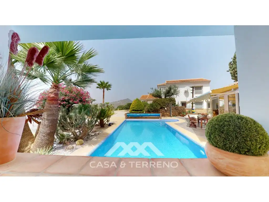 Exterior view of Houses for sale in Sayalonga  with Air Conditioner, Private garden and Terrace